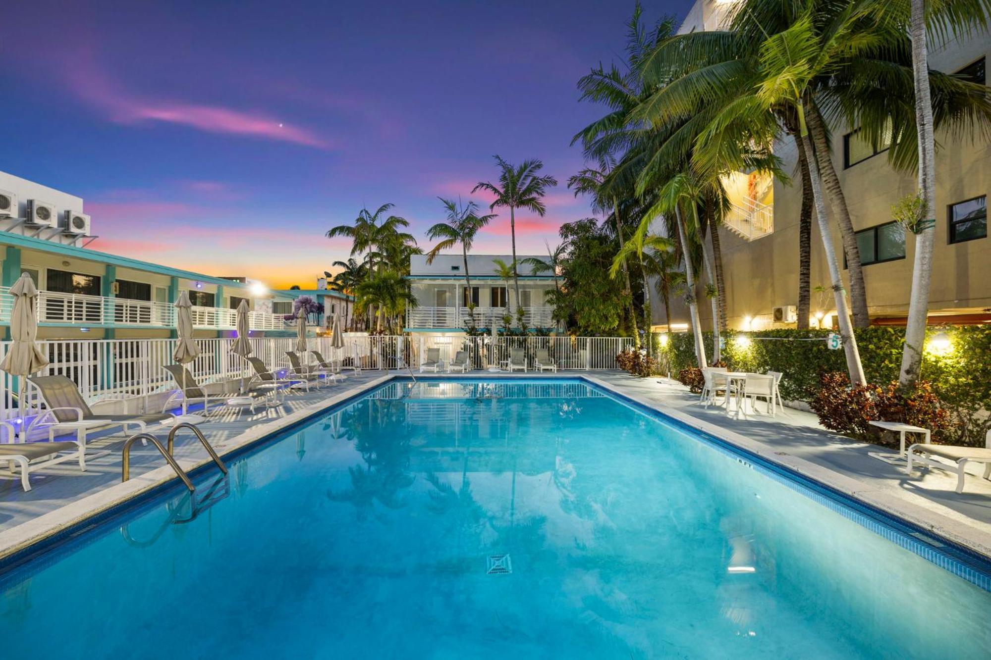 The New Yorker Hotel Miami Exterior photo