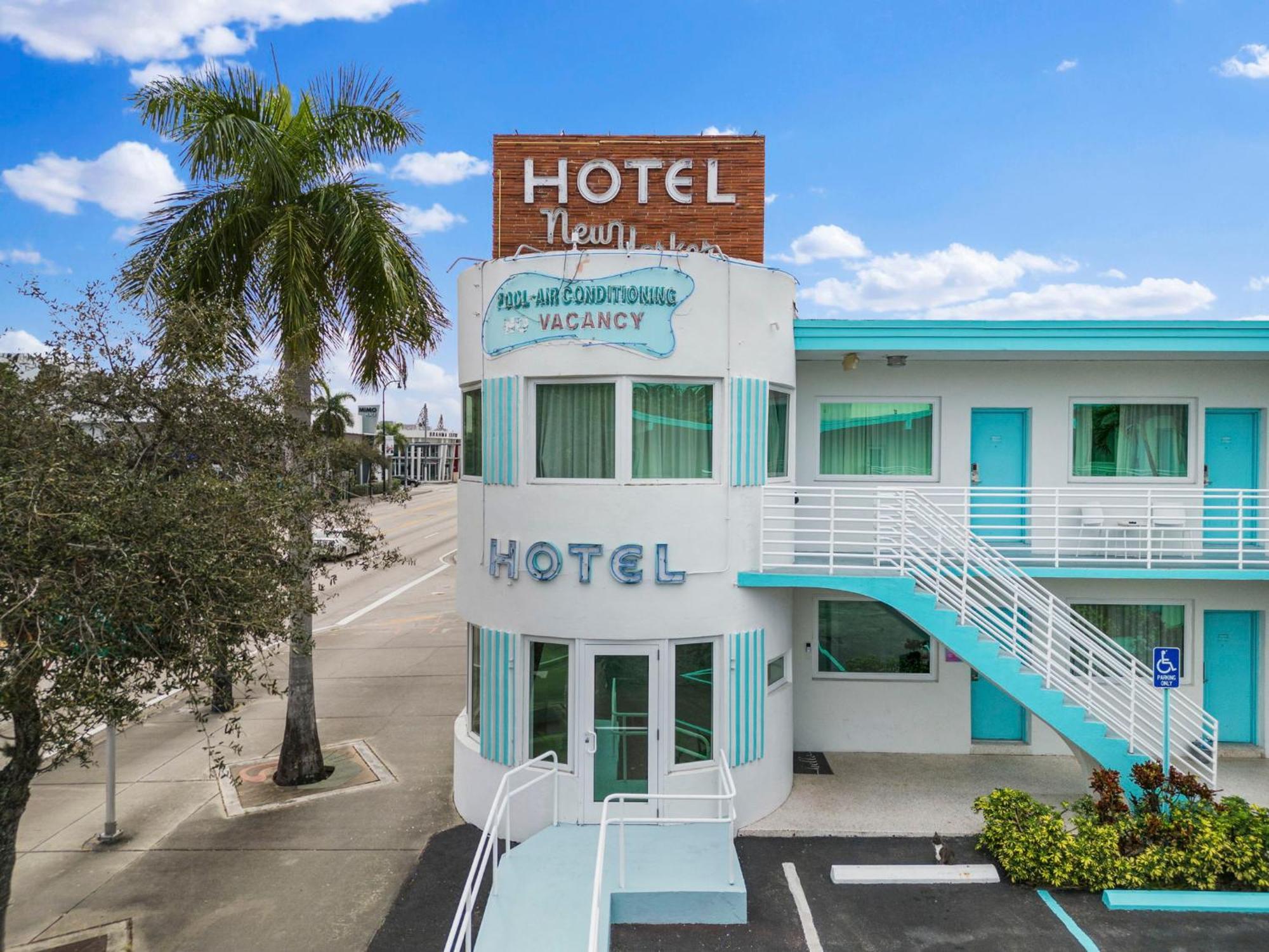 The New Yorker Hotel Miami Exterior photo